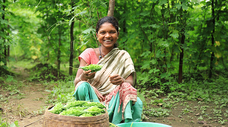 Lachani-with-her-produce