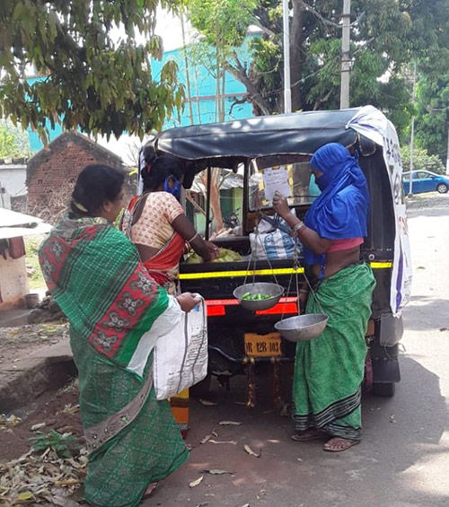 SHG-women-selling-goods--in-Phulbani