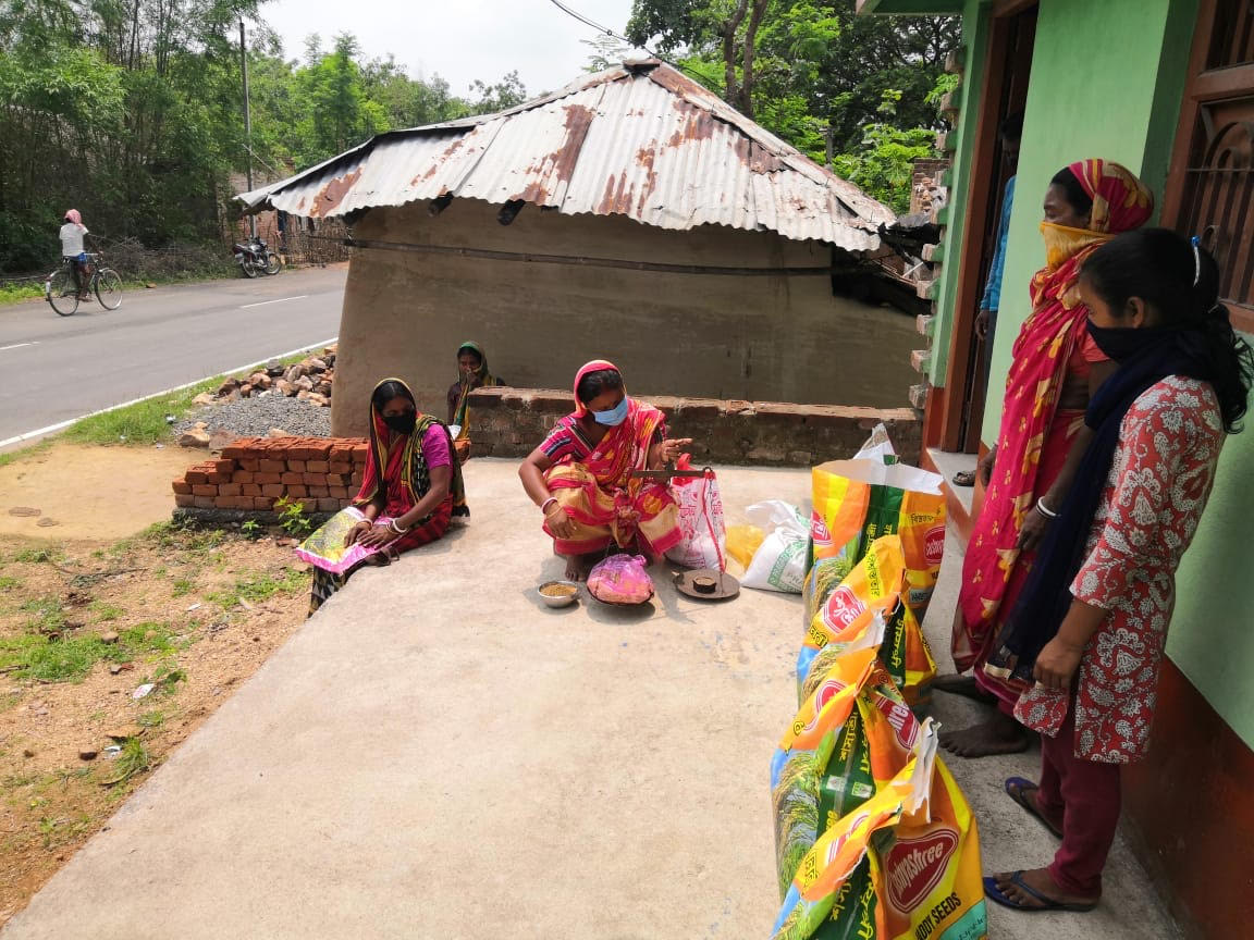 Farm input distribution at farmers' doorsteps in Baghmundi block of Purulia, West Bengal